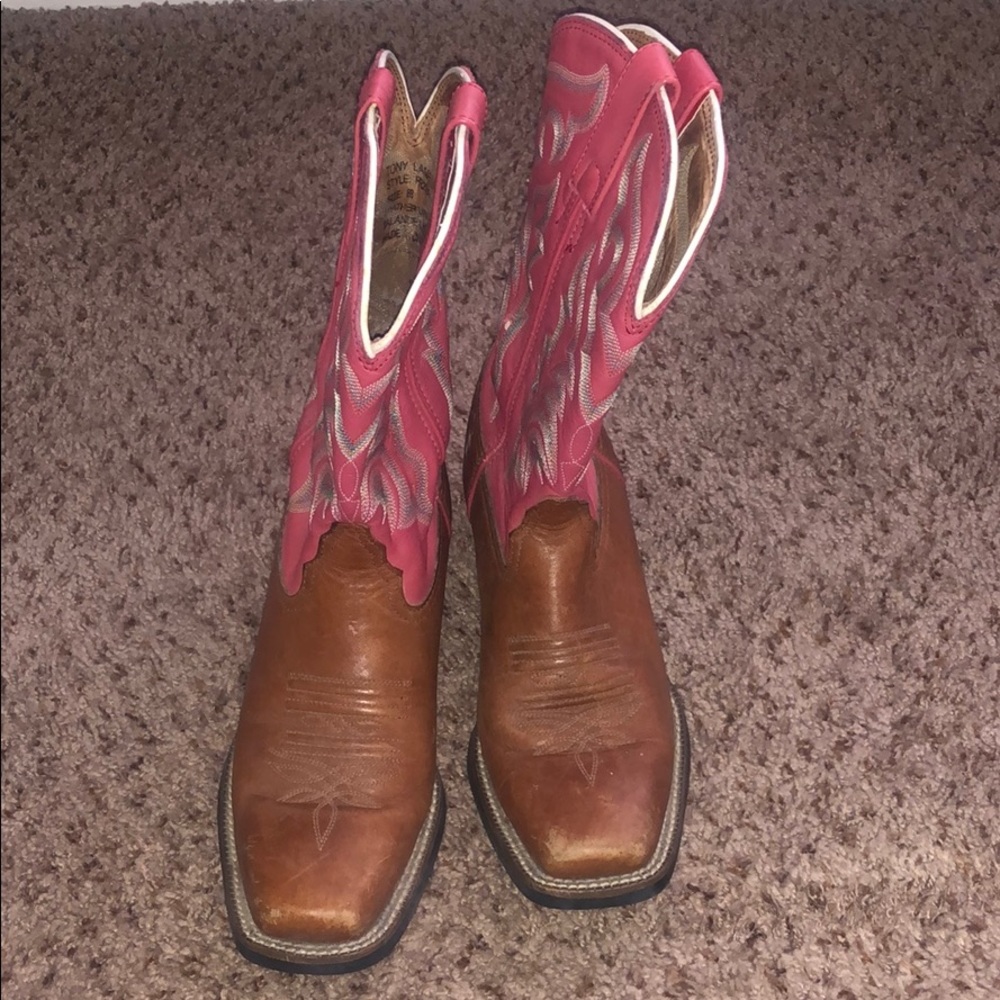 Boots - Picture 4 of 6